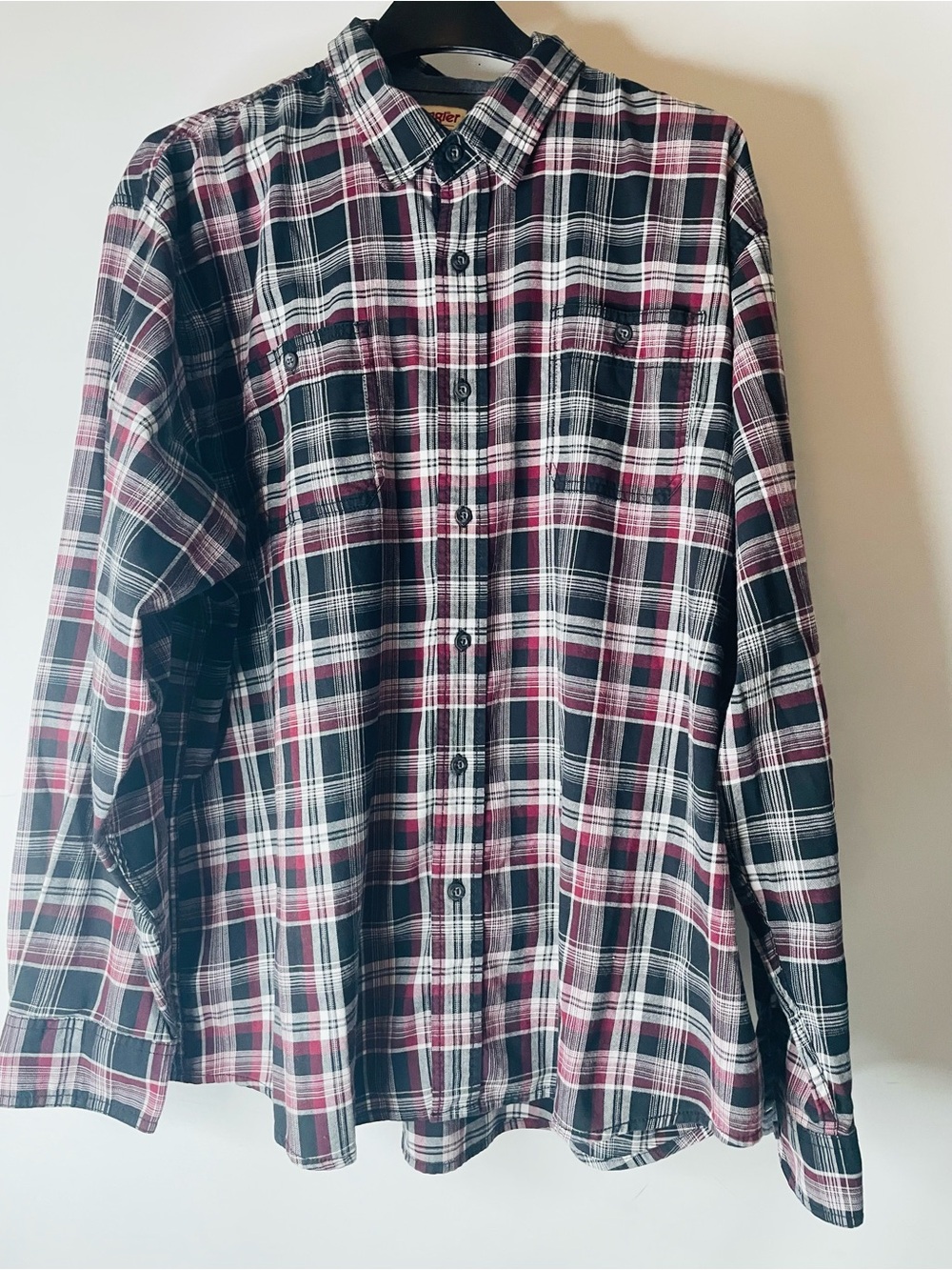 Wrangler Plaid Button-Down Shirt in Black & Burgundy Size XXL